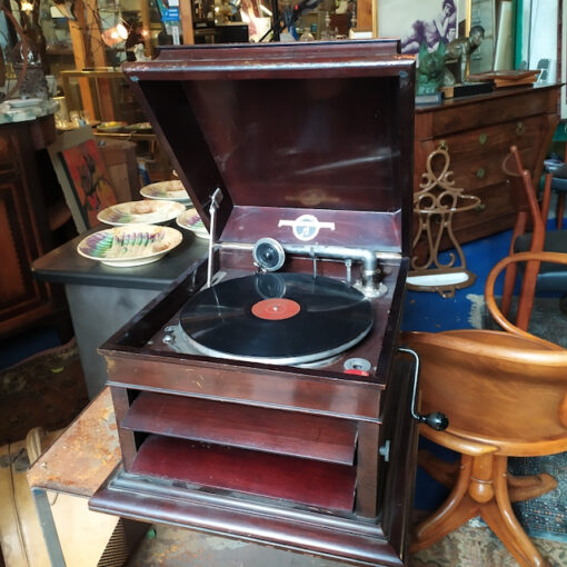 gramophone