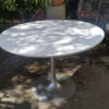 table ronde pied tulipe