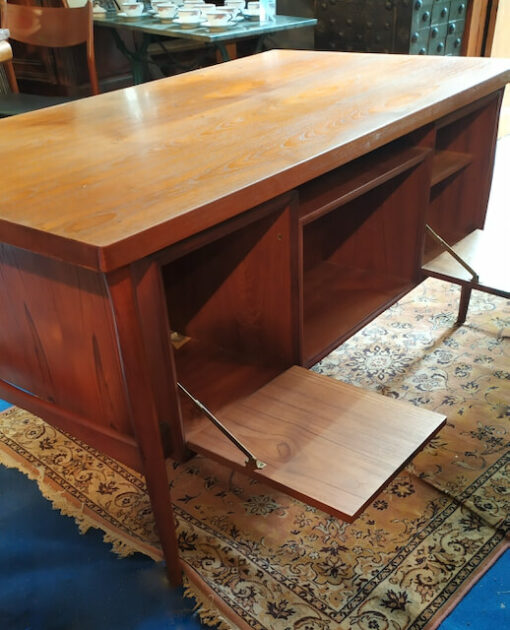 bureau scandinave en teck