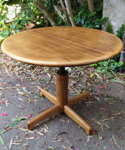 table ronde modulable scandinave