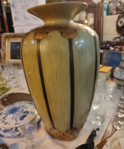 vase style art deco